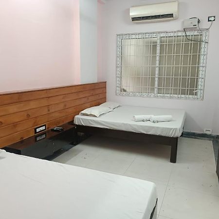 蒂鲁帕蒂Sgs Residency别墅 外观 照片